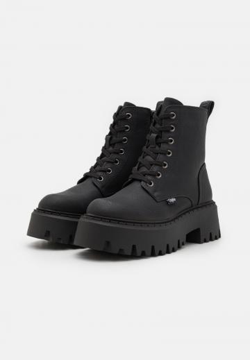 Полусапожки на платформе