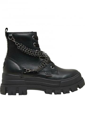 Ботинки на шнуровке