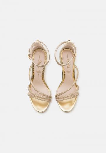 Босоножки на платформе