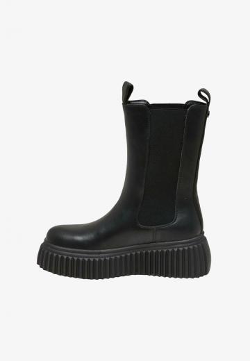 Полусапожки на платформе