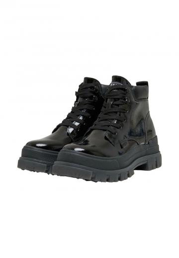 Широкие сапоги