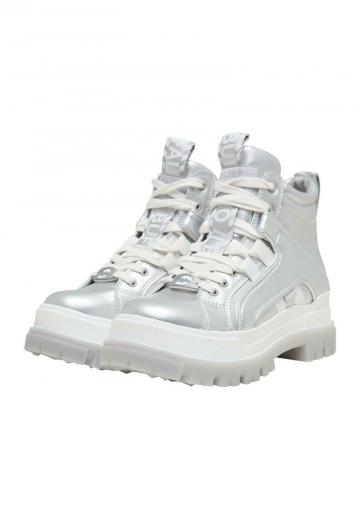 Ботинки на шнуровке