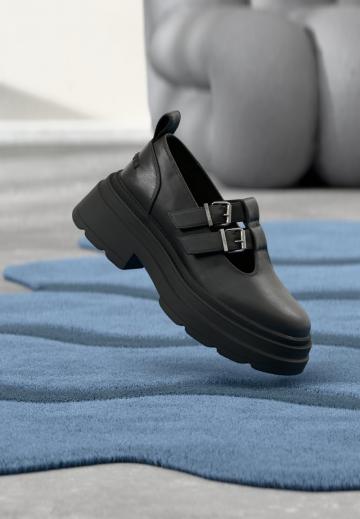 Полуботинки