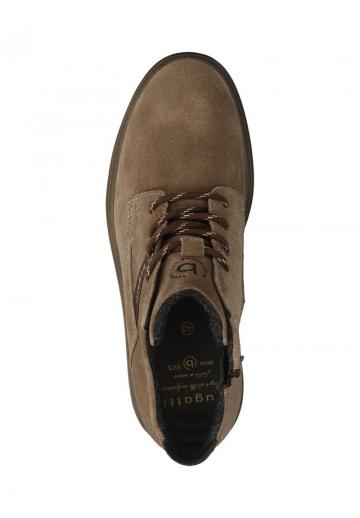 Ботинки на шнуровке