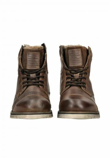 Зимние ботинки