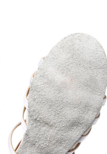 Туфли с ремешком