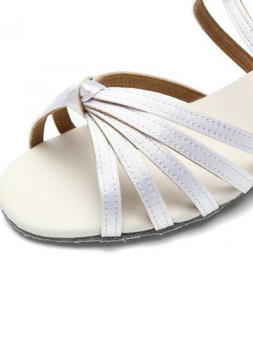 Туфли с ремешком