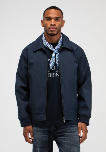 Куртка бомбер