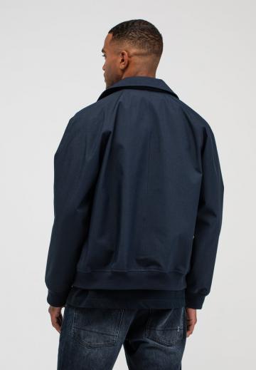 Куртка бомбер