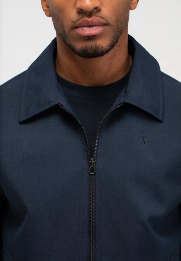 Куртка бомбер