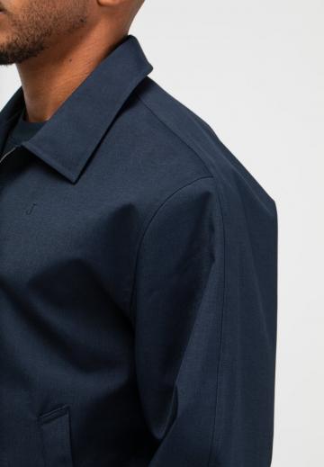 Куртка бомбер