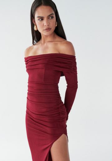 Платье футляр