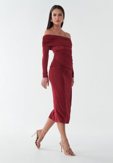 Платье футляр