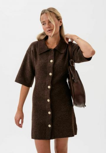 Вязаное платье