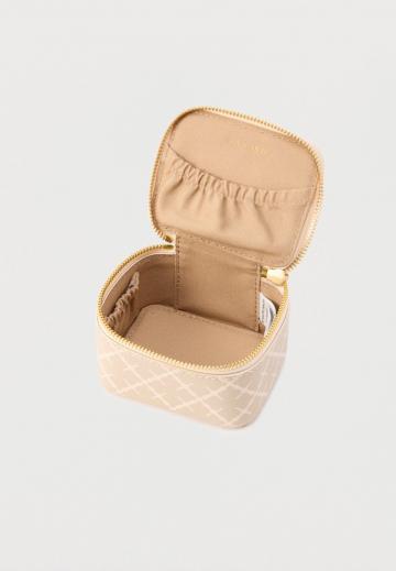 Косметичка