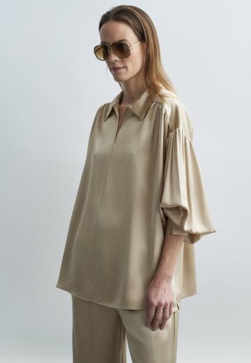 Атласная блузка