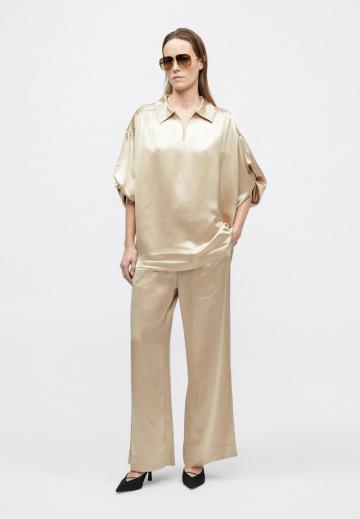 Атласная блузка