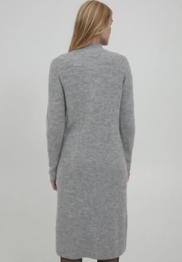 Вязаное платье