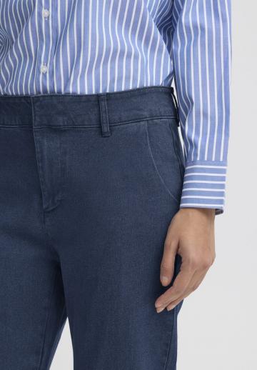 Прямые джинсы