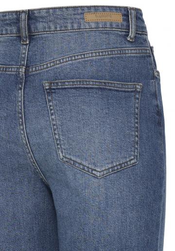 Прямые джинсы