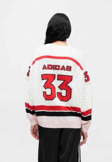 Пуловер с вырезом V