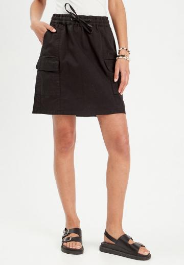 Юбка с накладными карманами