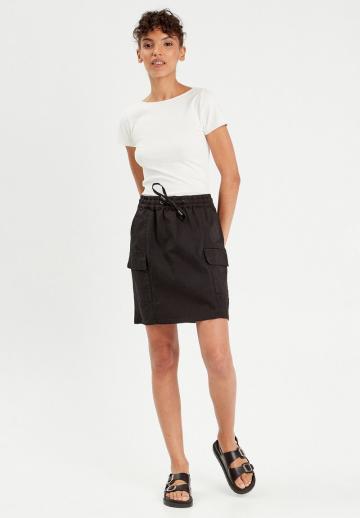 Юбка с накладными карманами