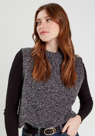 Пуловер без рукавов