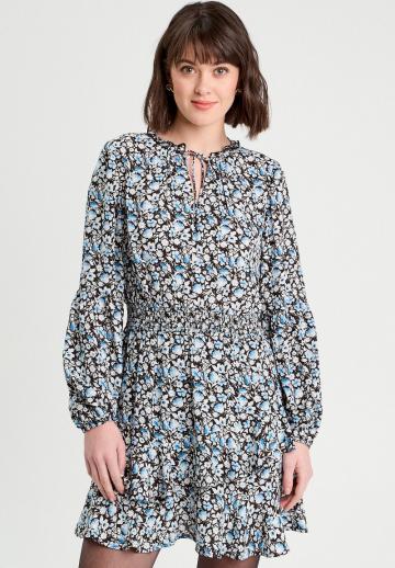 Короткое платье