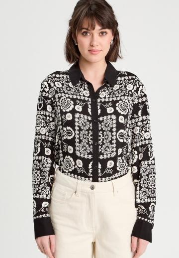 Жаккардовая вязаная кофта