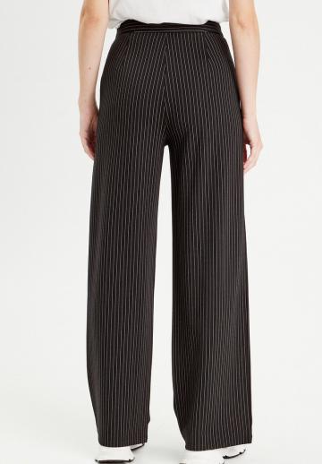 Прямые брюки