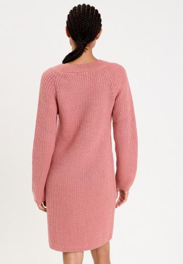 Вязаное платье