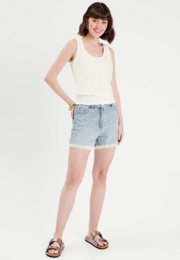 Блузка без рукавов