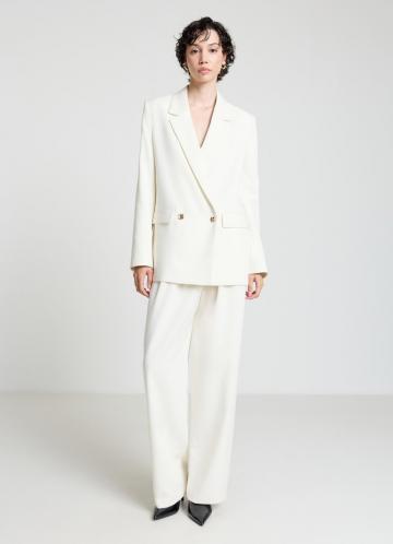 Короткое пальто