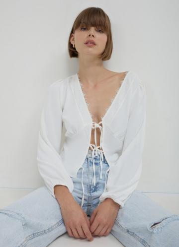 Кружевная блузка