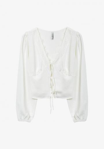 Кружевная блузка