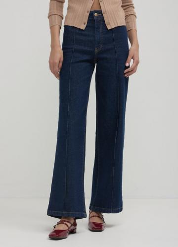 Клешеные джинсы