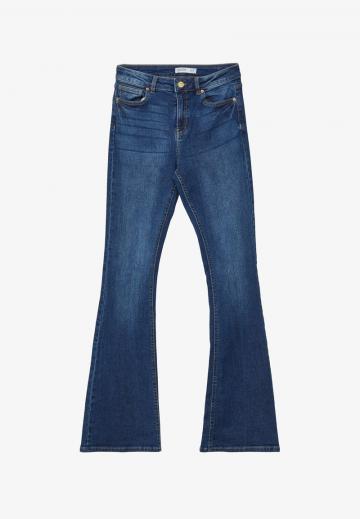 Клешеные джинсы