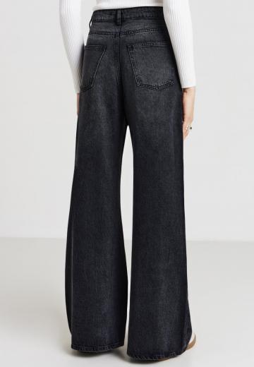 Клешеные джинсы