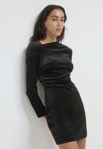 Короткое платье