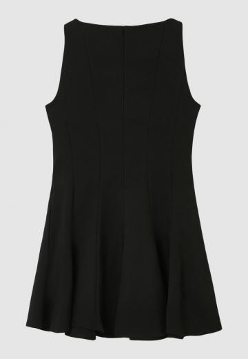 Короткое платье