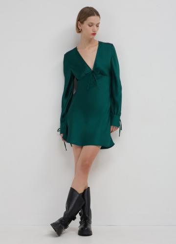 Короткое платье