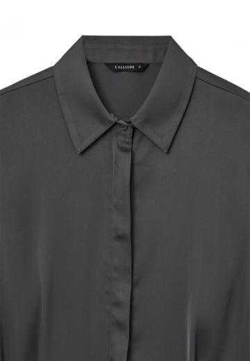 Атласная блузка