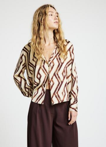 Атласная блузка