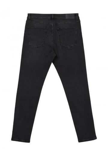 Узкие джинсы