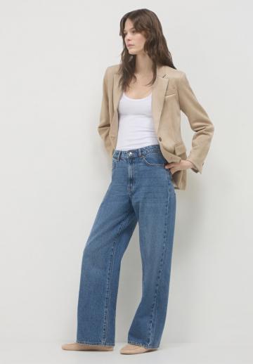 Прямые джинсы