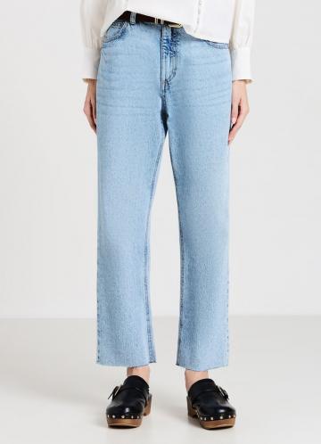 Прямые джинсы