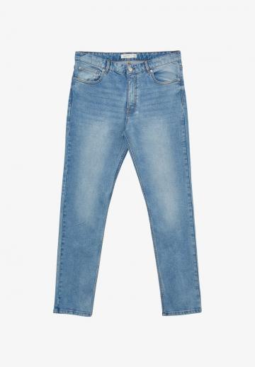 Узкие джинсы