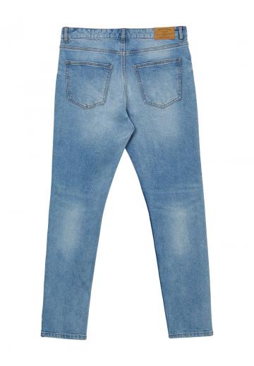 Узкие джинсы