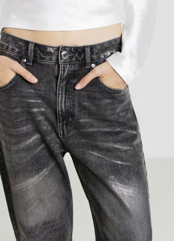 Прямые джинсы